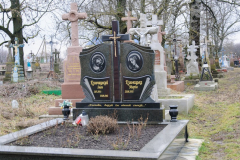 D148